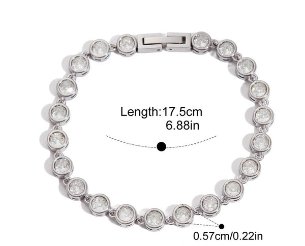 Tennis bracelet with cubic zirconia stones