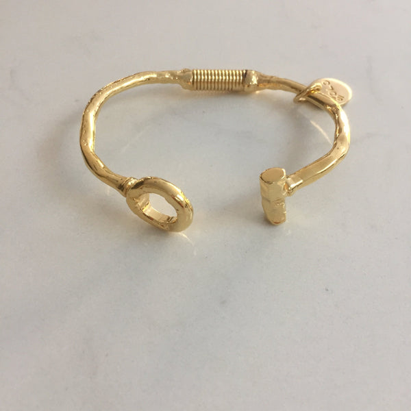T bar bracelet